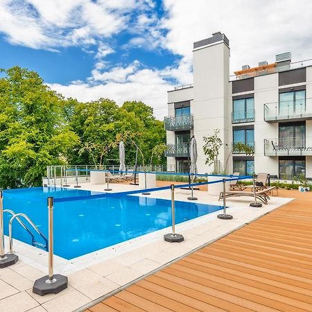 Apartamenty Sun & Snow Nadmorskie Tarasy Z Basenem コウォブジェク エクステリア 写真