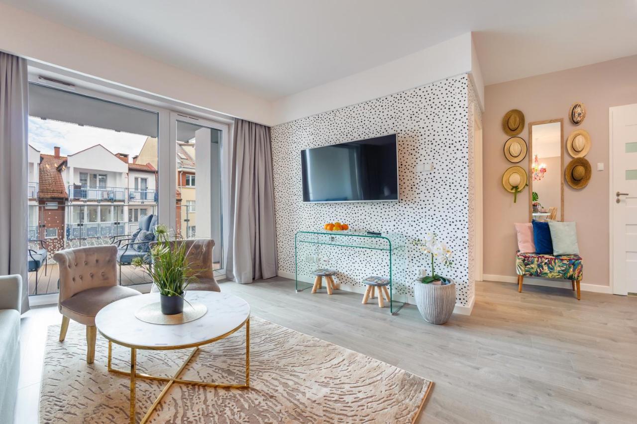 Apartamenty Sun & Snow Nadmorskie Tarasy Z Basenem コウォブジェク エクステリア 写真
