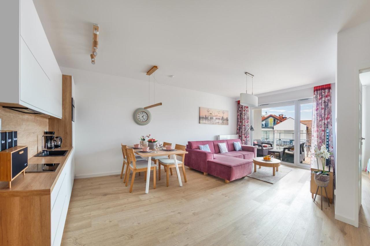 Apartamenty Sun & Snow Nadmorskie Tarasy Z Basenem コウォブジェク エクステリア 写真