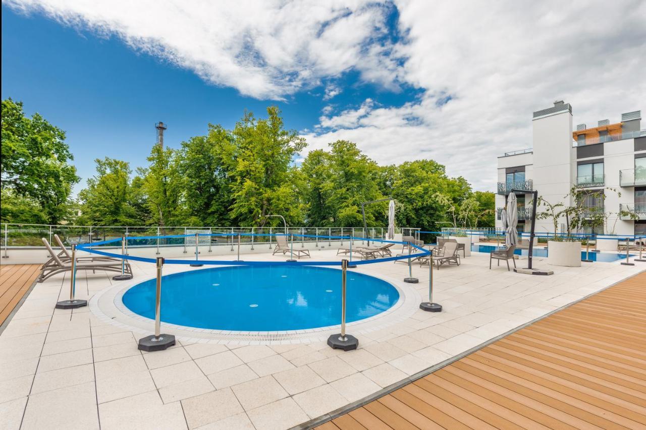 Apartamenty Sun & Snow Nadmorskie Tarasy Z Basenem コウォブジェク エクステリア 写真